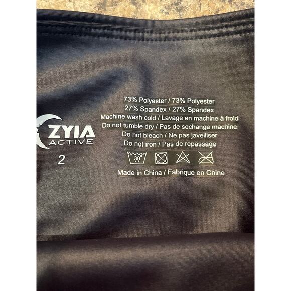 Zyia NEW Black Reflective Metallic Light n Tight 7/8 Leggings Size 2 - Picture 5 of 8